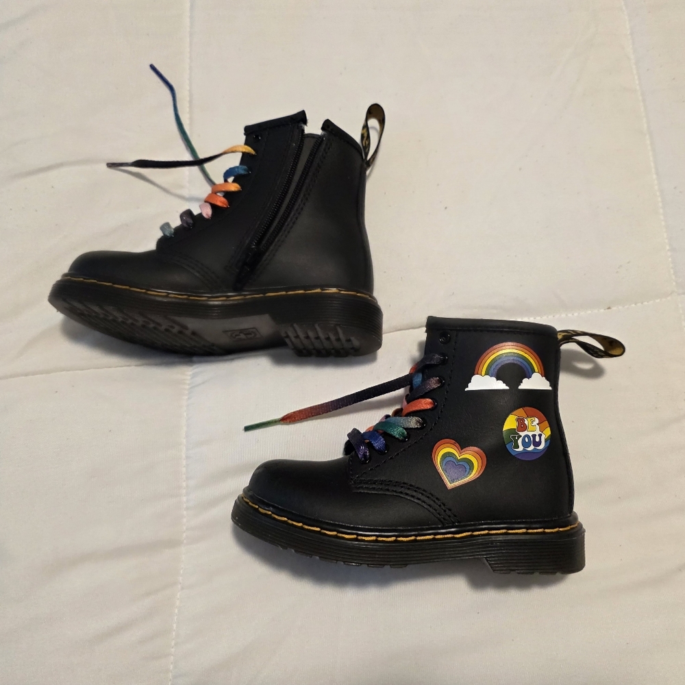 Dr. Martens 1460 Black Boots with Rainbow Accents Side Zipper Size 8 - Picture 7 of 11